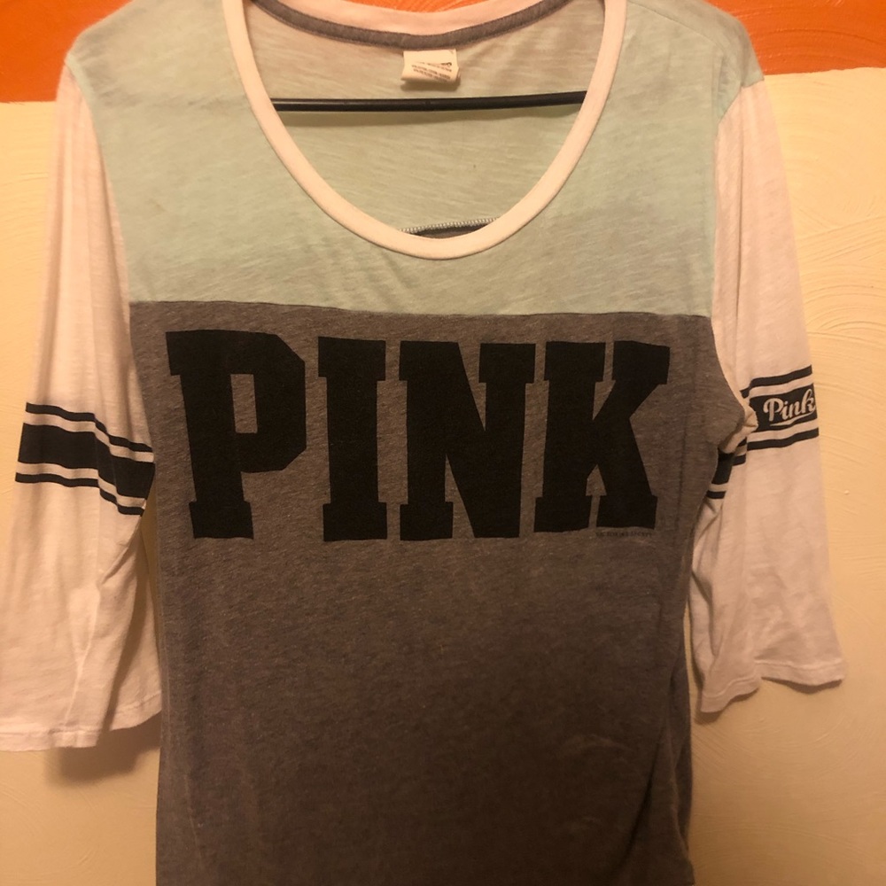 PINK Quartersleeve Shirt